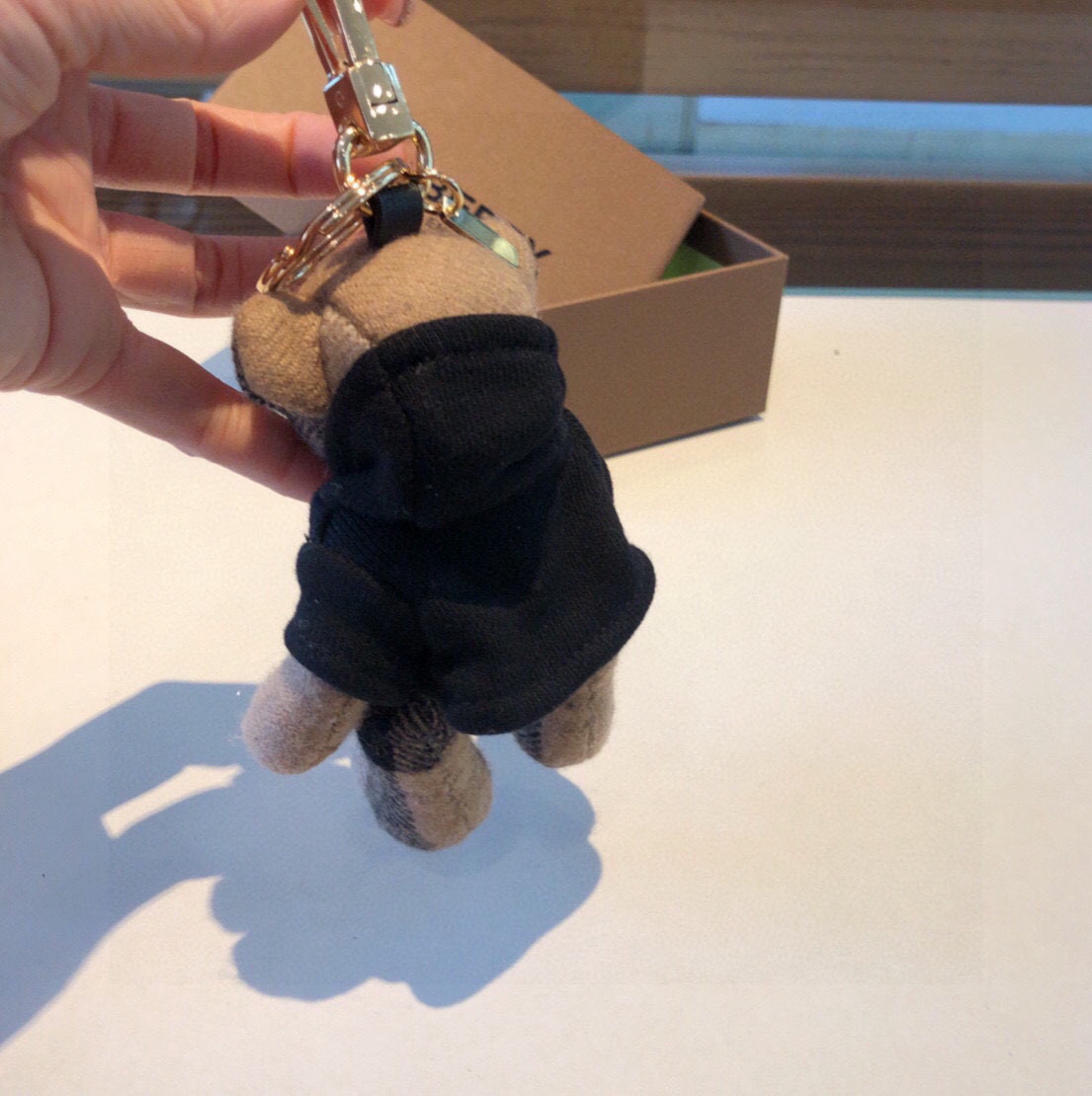  Burberry代工厂小熊🐻挂件，巴宝莉🐻卫衣泰迪熊钥匙扣挂件  温柔到心里🥰 
准备已久、精致自留 