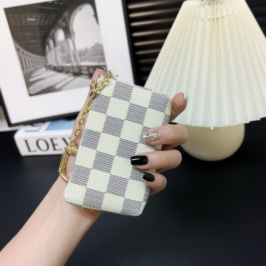  LV零钱包卡包 挂饰☀️Louis Vuitton 路易威登lv钥匙扣钥匙包卡包PU材质 原版logo