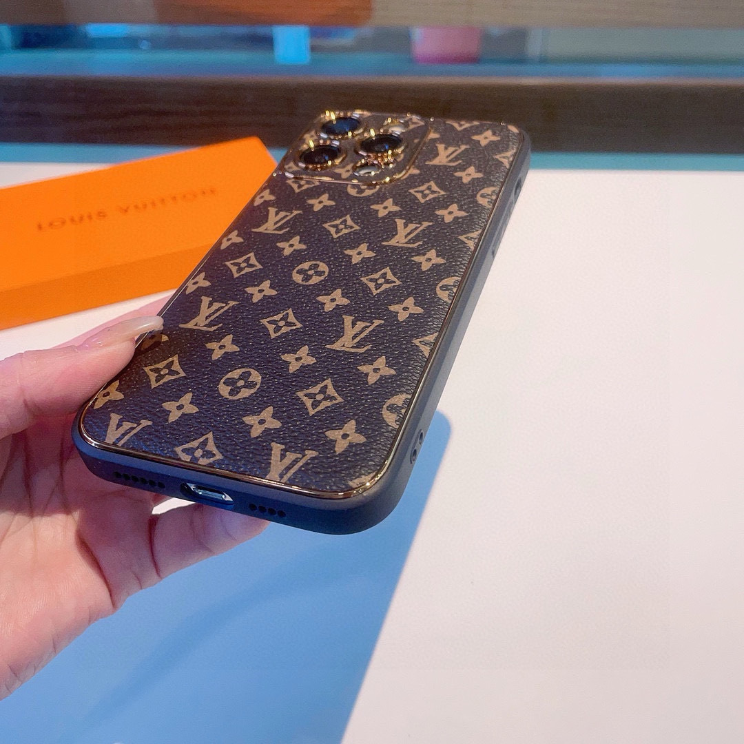💗lv经典电镀老花手机壳 二合一全包新材料,手感舒适!
型号:为了不出现报错型号,请打开本机查看手机设置