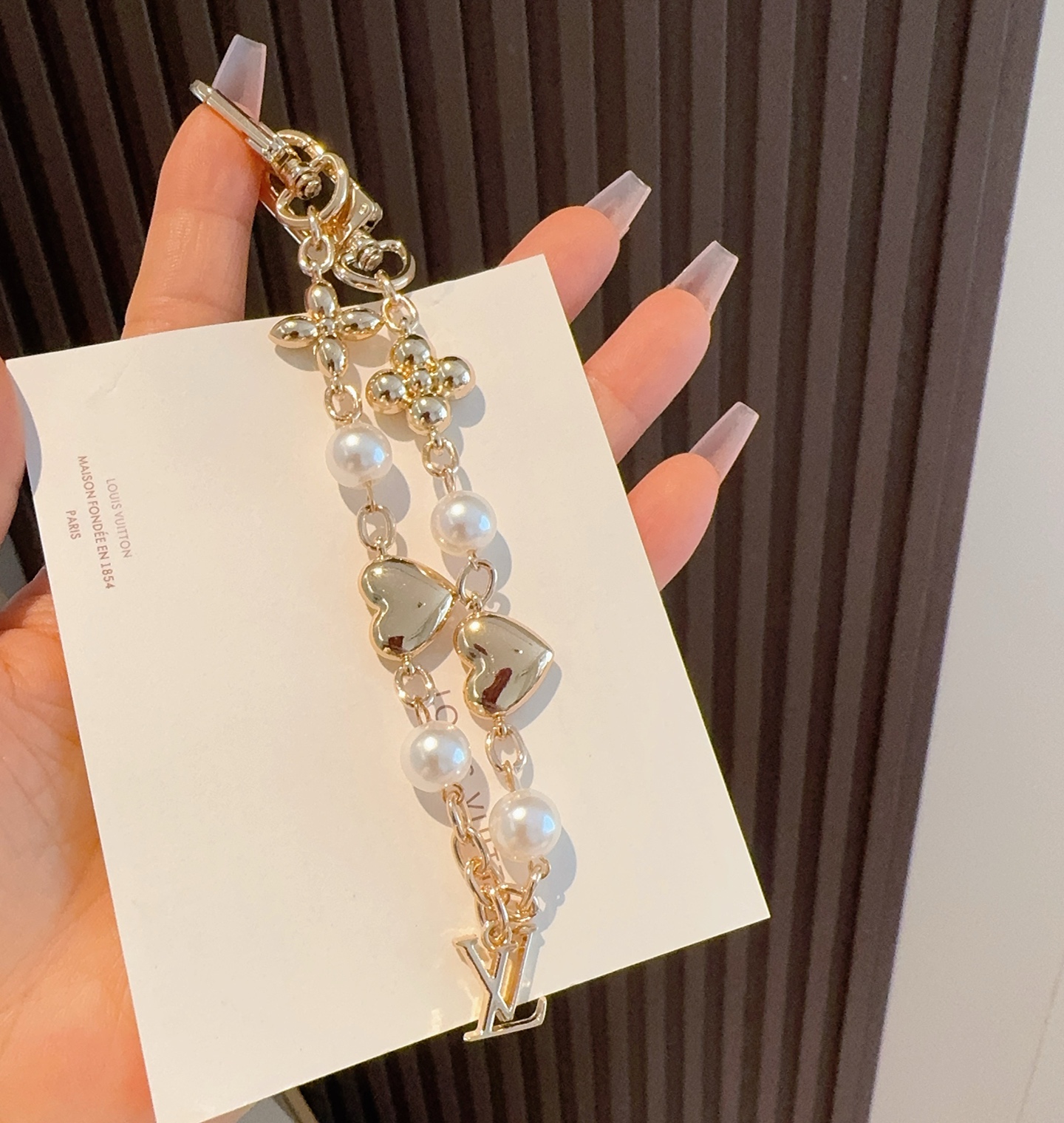   LV钥匙扣 包包挂链 挂件 金色
SPring Street Chain 包饰将 Monogram 