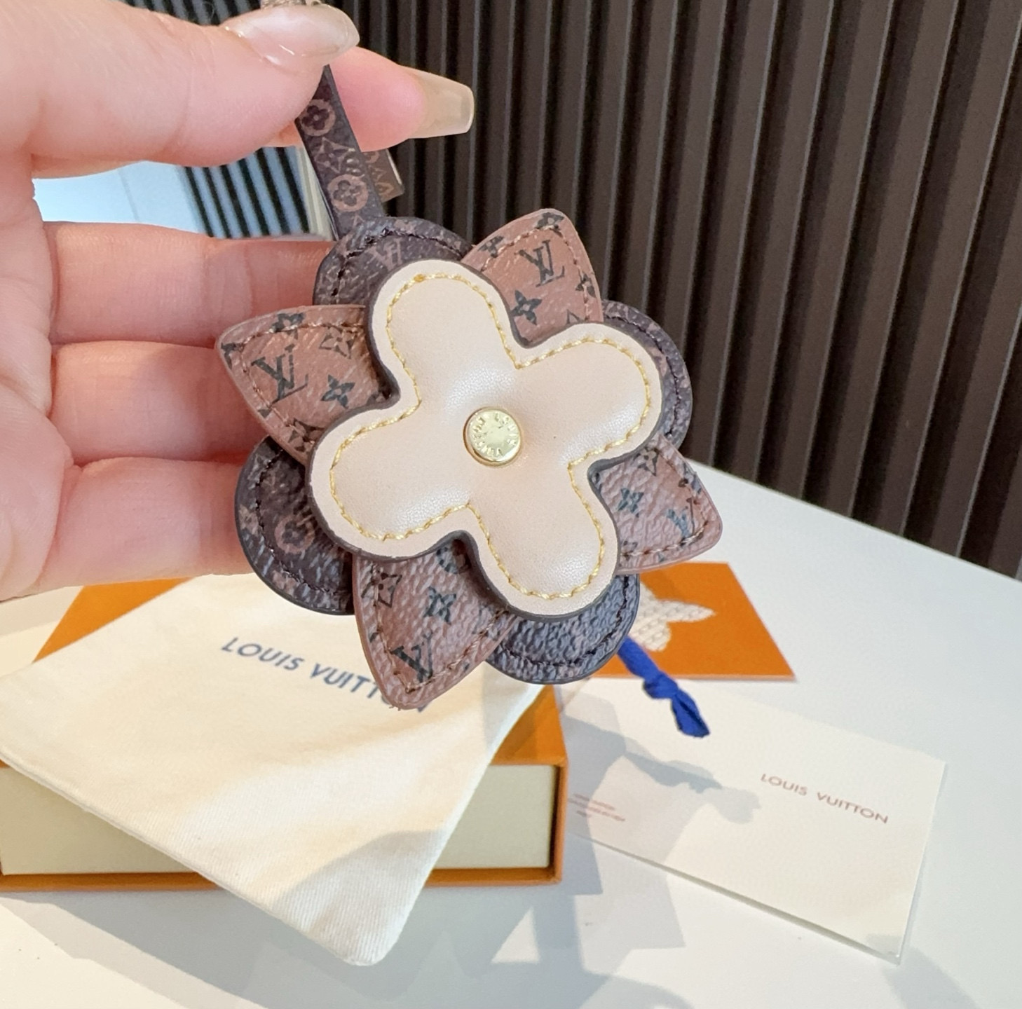  🆕新品M02136 ☀️Louis Vuitton 路易威登lv小花 花卉 MY MONOGRAM L