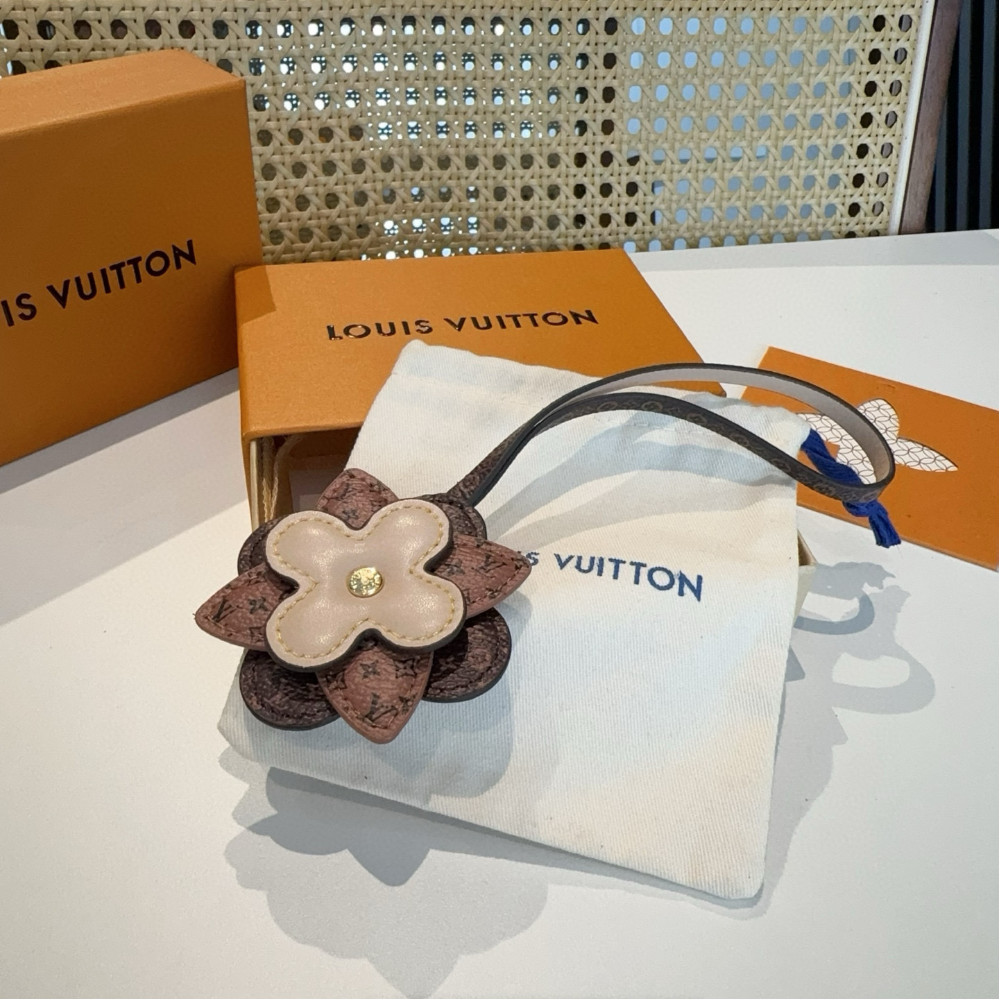  🆕新品M02136 ☀️Louis Vuitton 路易威登lv小花 花卉 MY MONOGRAM L