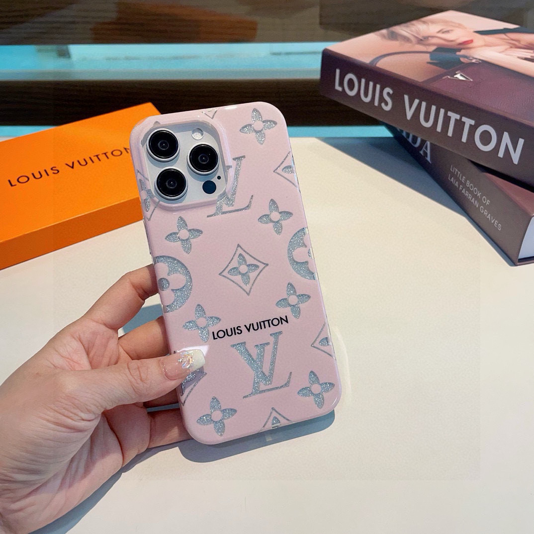 💫✨新品上市✨金羽系列（独家私模）
细闪LV手机壳 IMD全包边、侧面带图案非透明边，每个产品都内置不同
