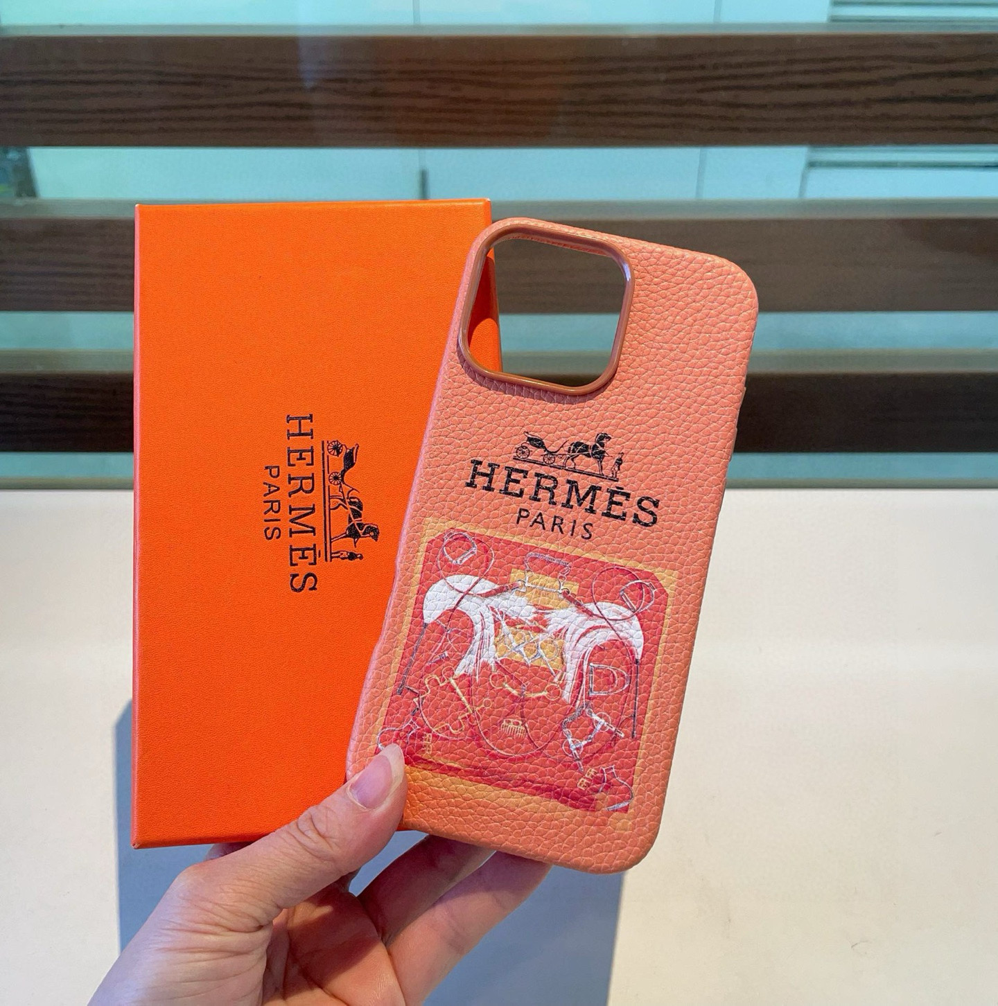 🆕新品上市💗HERMES爱马仕全包荔枝纹手机壳
型号：为了不出现报错型号，请打开本机查看手机设置显示的型
