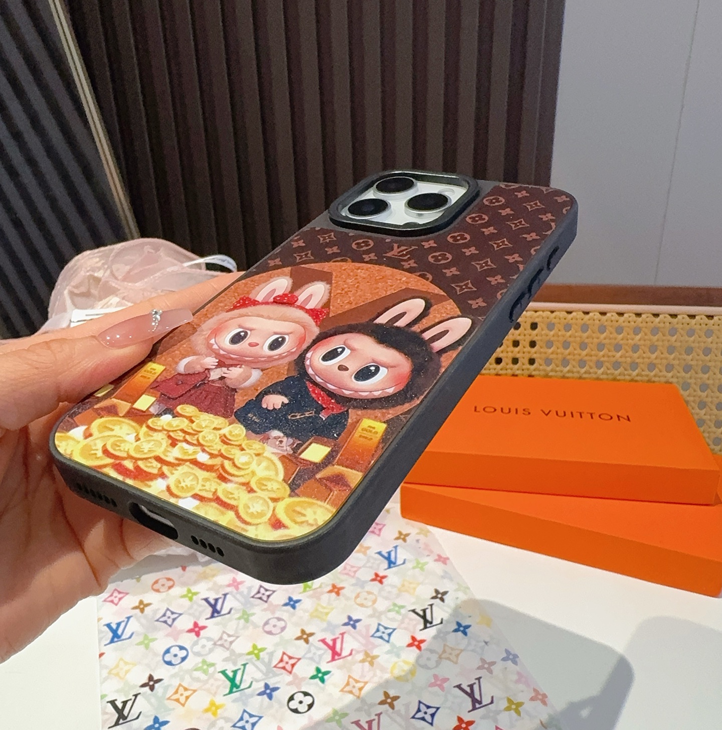  🆕Lv二合一贴皮全包手机壳 拉布布3D图案
型号：为了不出现报错型号，请打开本机查看手机设置显示的型号