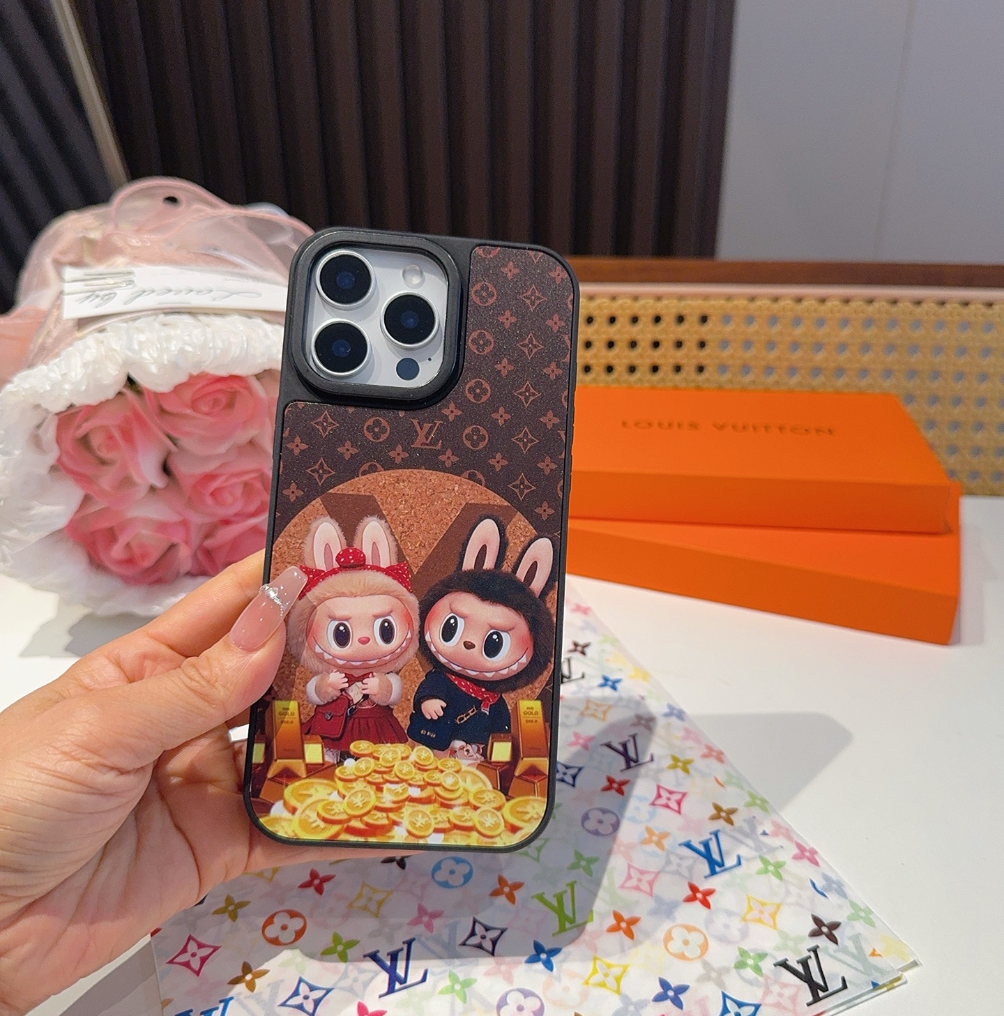  🆕Lv二合一贴皮全包手机壳 拉布布3D图案
型号：为了不出现报错型号，请打开本机查看手机设置显示的型号