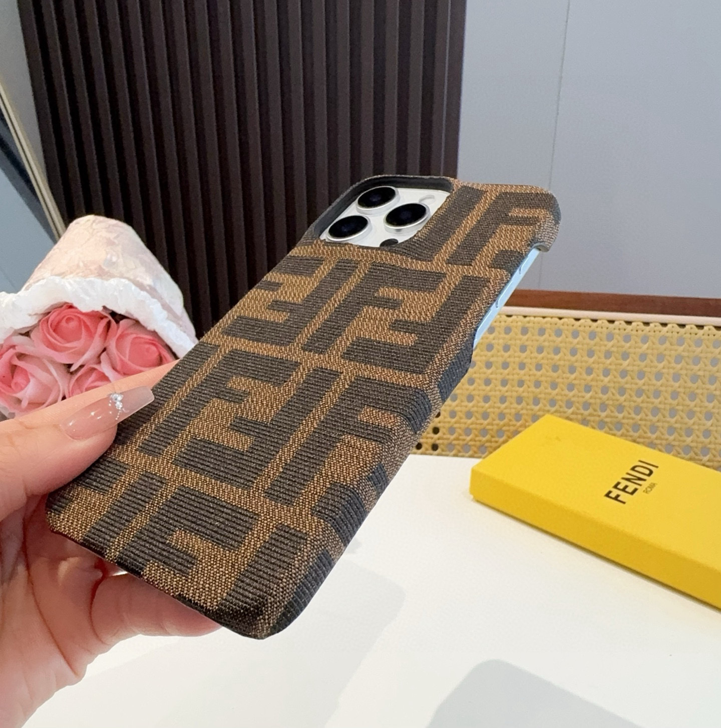 💗Fendi芬迪经典FF老花手机壳
型号:为了不出现报错型号,请打开本机查看手机设置显示的型号⚠️⚠