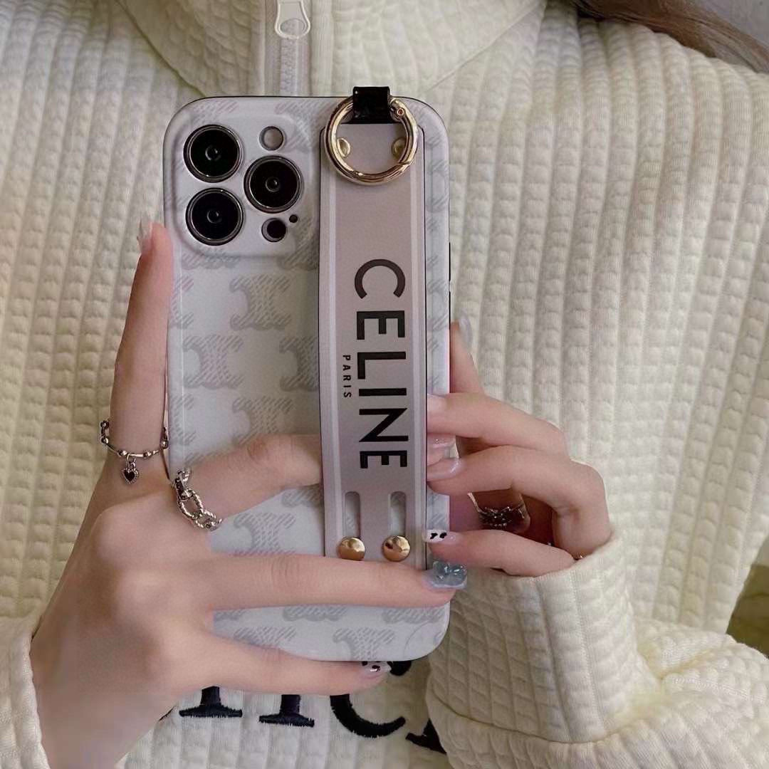。赛琳CELINE直边波点相框,手腕带手机壳,全包磨砂软壳 凹造型神器!
型号:为了不出现报错型号,请