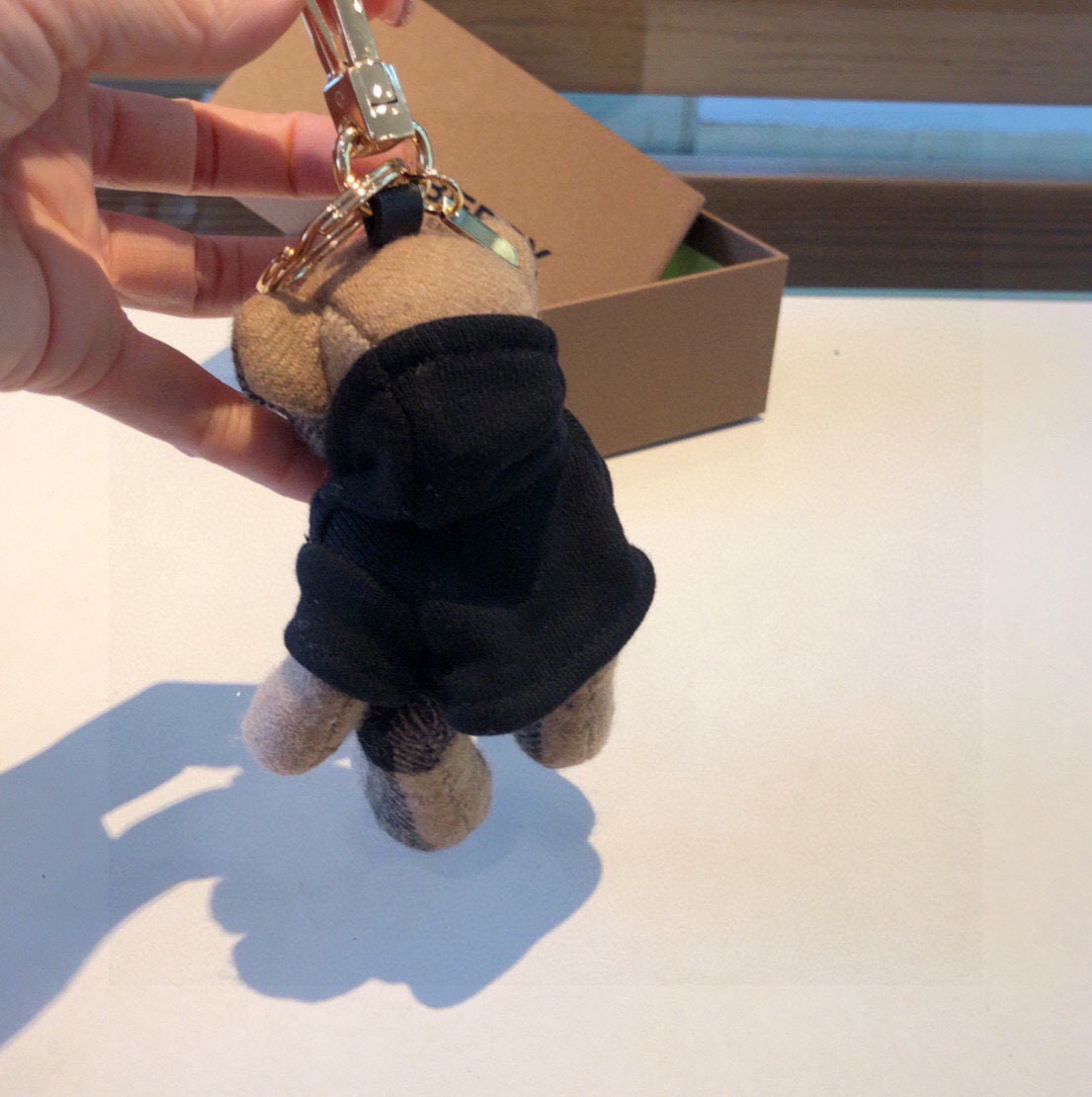  Burberry代工厂小熊🐻挂件，巴宝莉🐻卫衣泰迪熊钥匙扣挂件  温柔到心里🥰 
准备已久、精致自留 