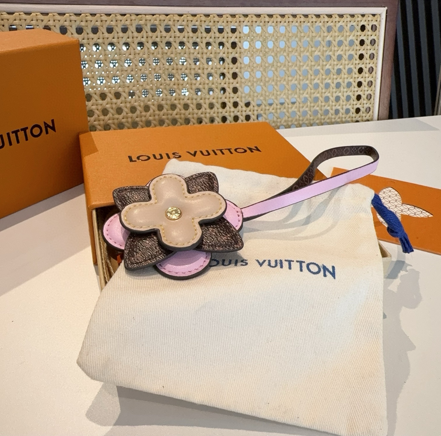  🆕新品M02136 ☀️Louis Vuitton 路易威登lv小花 花卉 MY MONOGRAM L