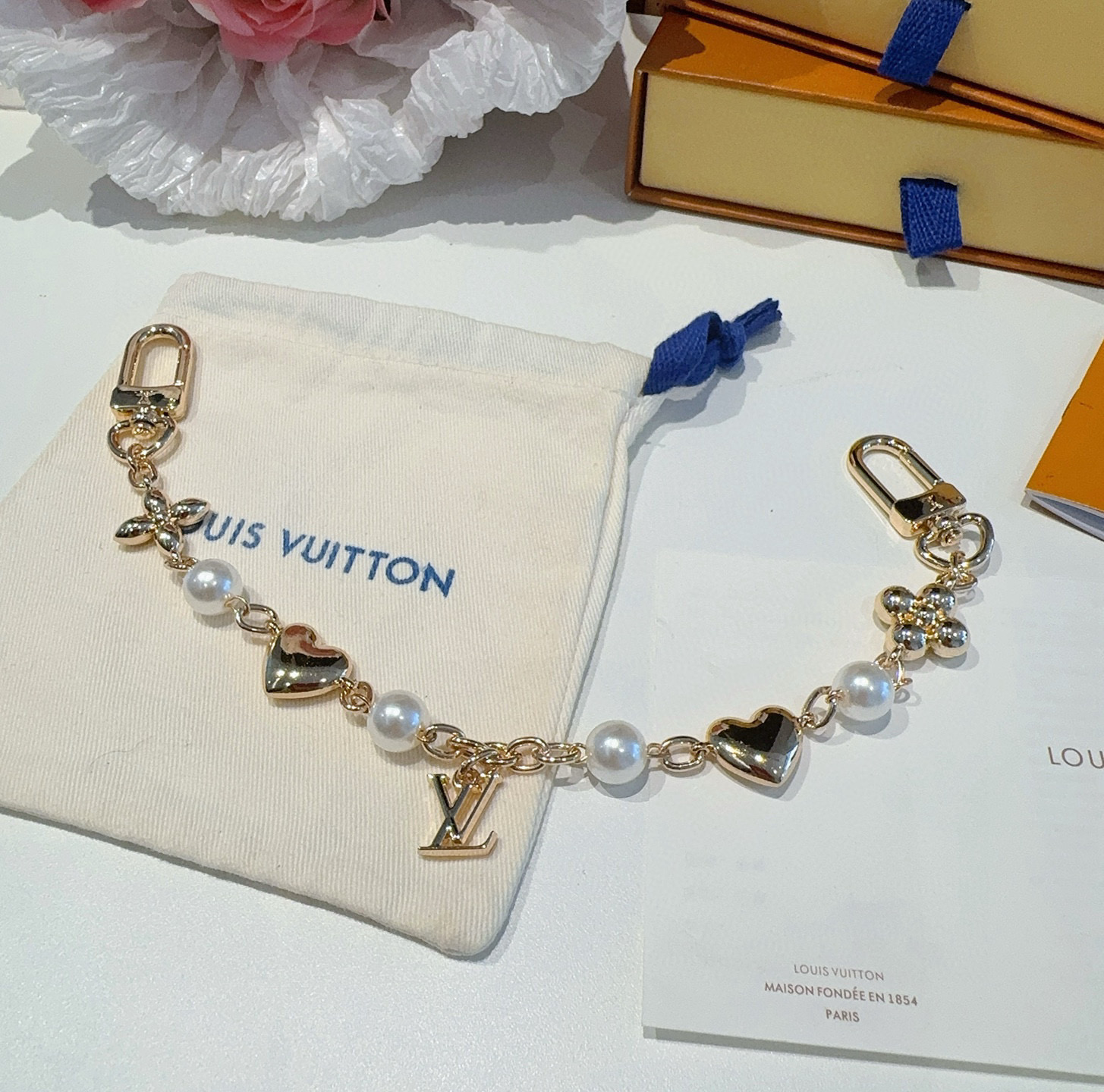  LV钥匙扣 包包挂链 挂件 金色
SPring Street Chain 包饰将 Monogram 