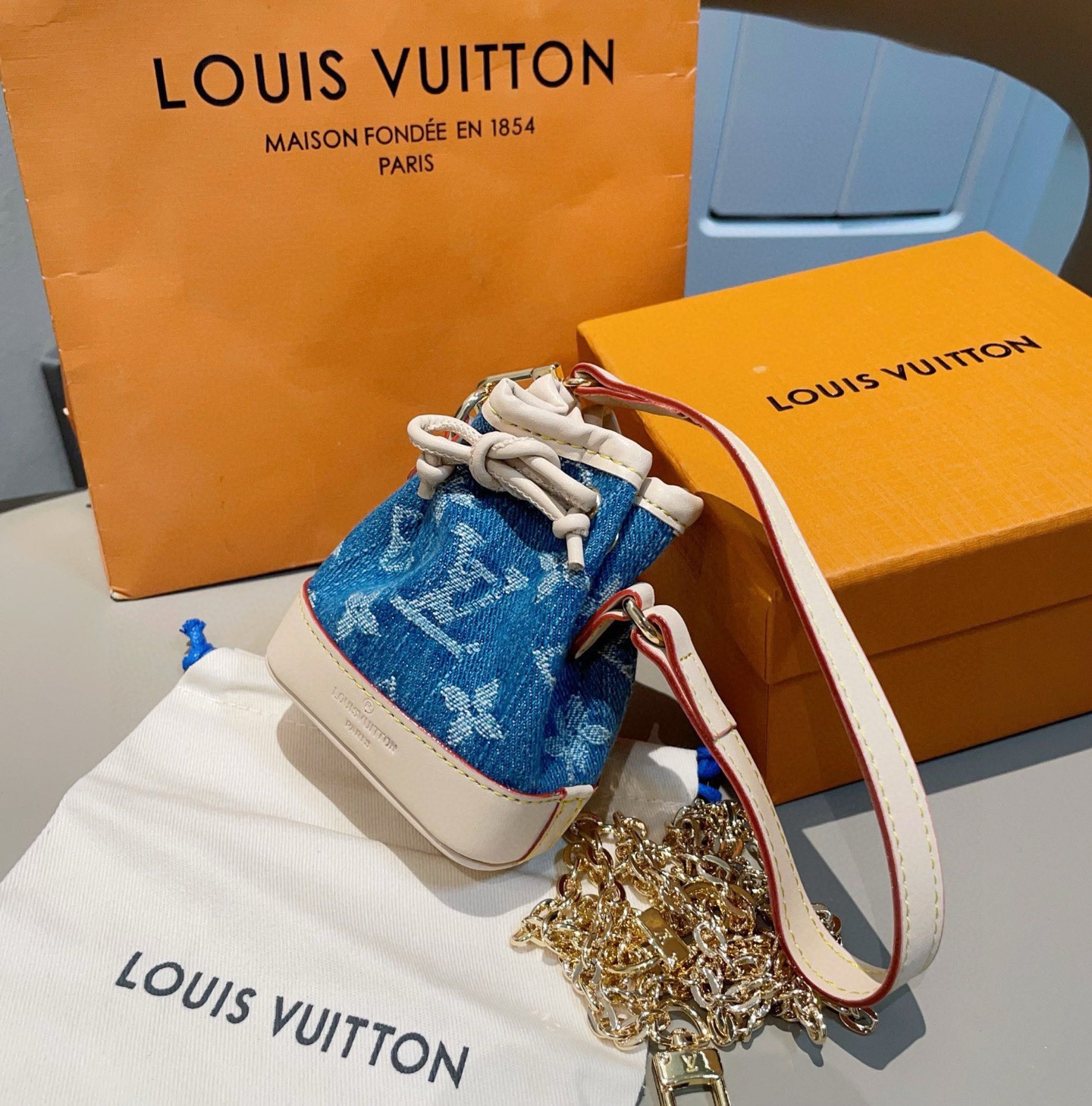  配链条❗️新品❗️
MICRO NOE 包饰 斜挎mini包包钥匙扣 Louis Vuitton 路易