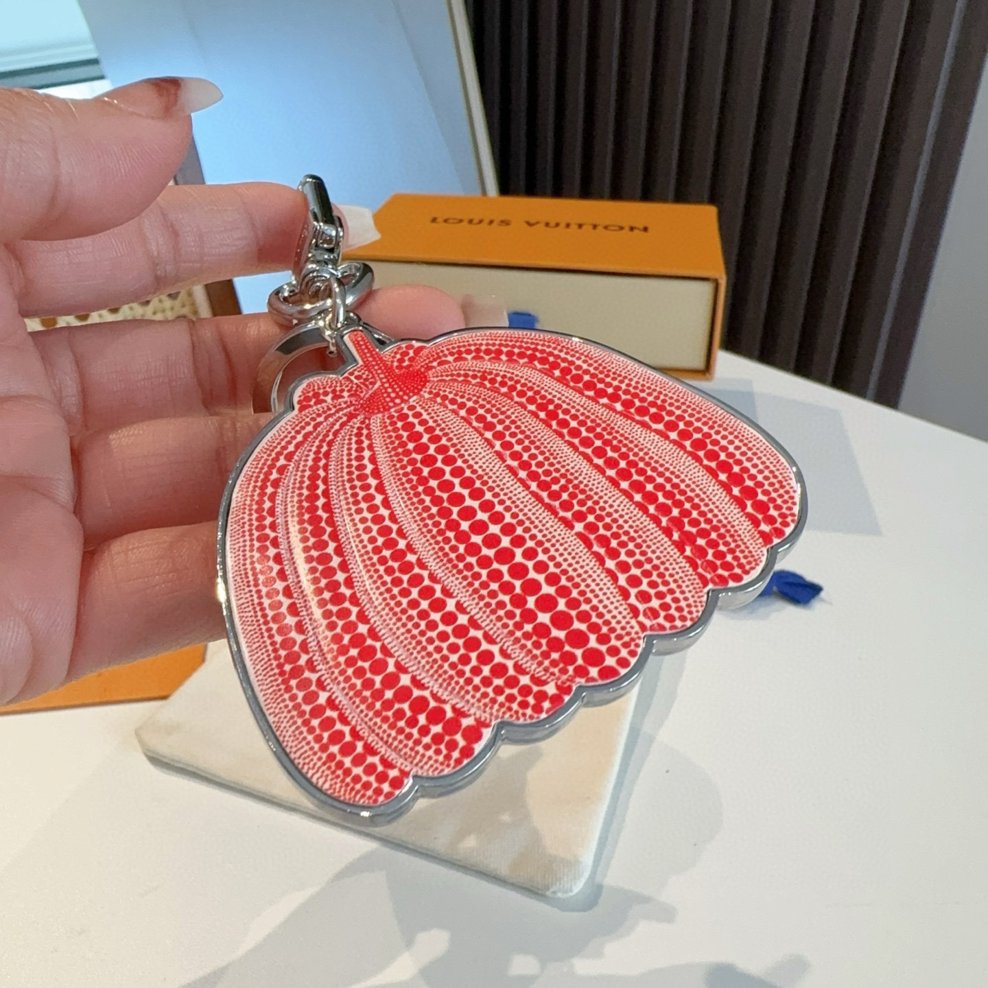  。LV草间弥生南瓜钥匙扣挂件 包包挂饰 Louis Vuitton 路易威登LV&草间弥生南瓜🎃钥匙扣