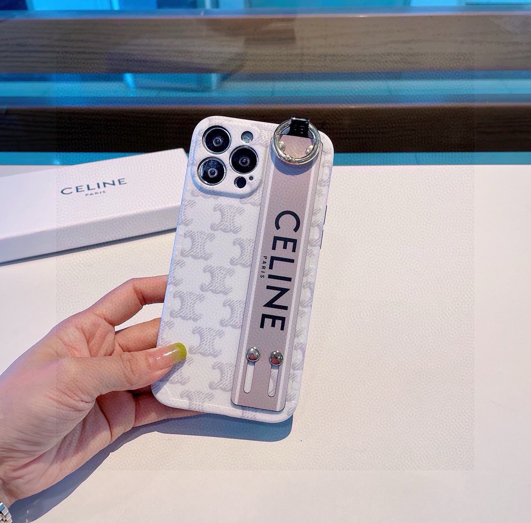  。赛琳CELINE直边波点相框，手腕带手机壳，全包磨砂软壳 凹造型神器！
型号：为了不出现报错型号，请