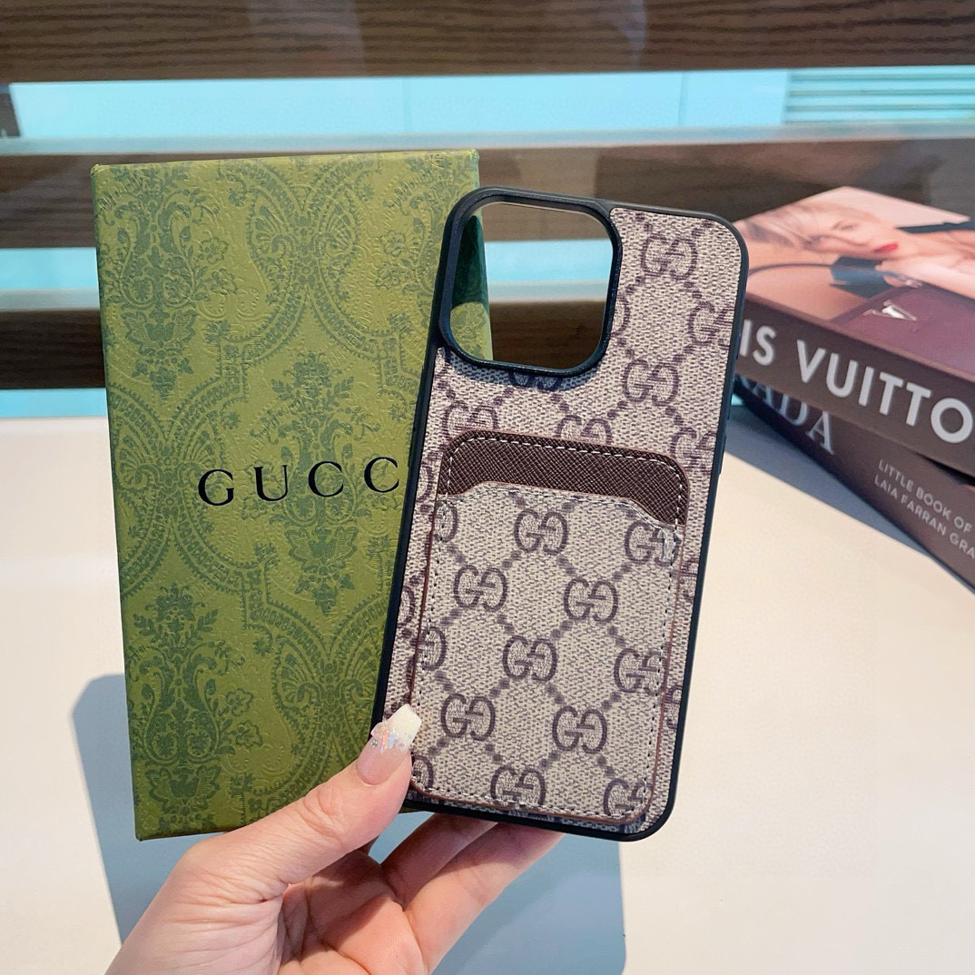  。Gucci古驰经典爆款 老花手机壳 插卡全包壳
经典奢华系列
型号：为了不出现报错型号，请打开本机查
