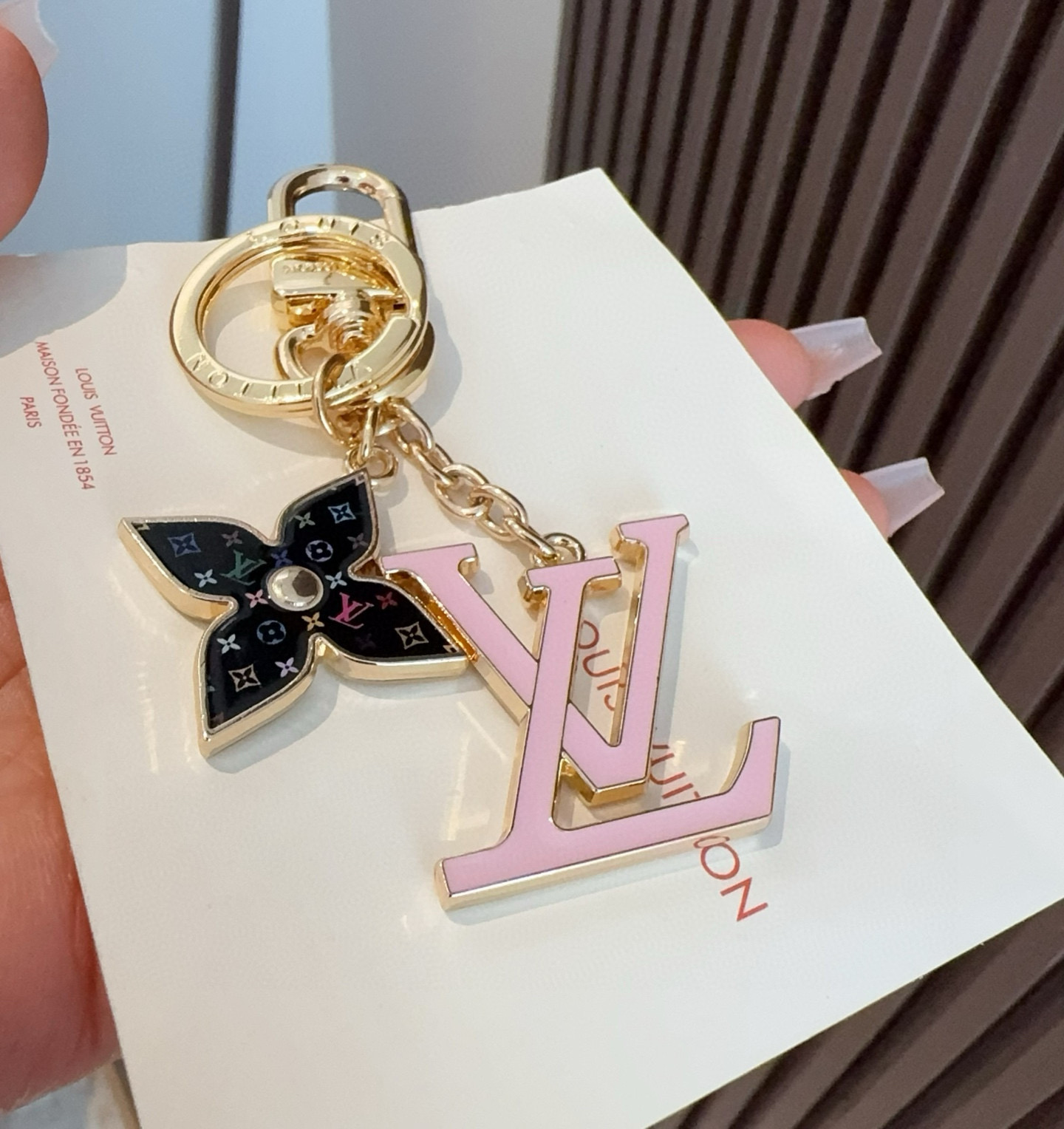  。村上隆三彩系列 白三彩 黑三彩 老花 LV 钥匙扣 SPring Street 包饰与钥匙扣 包包挂