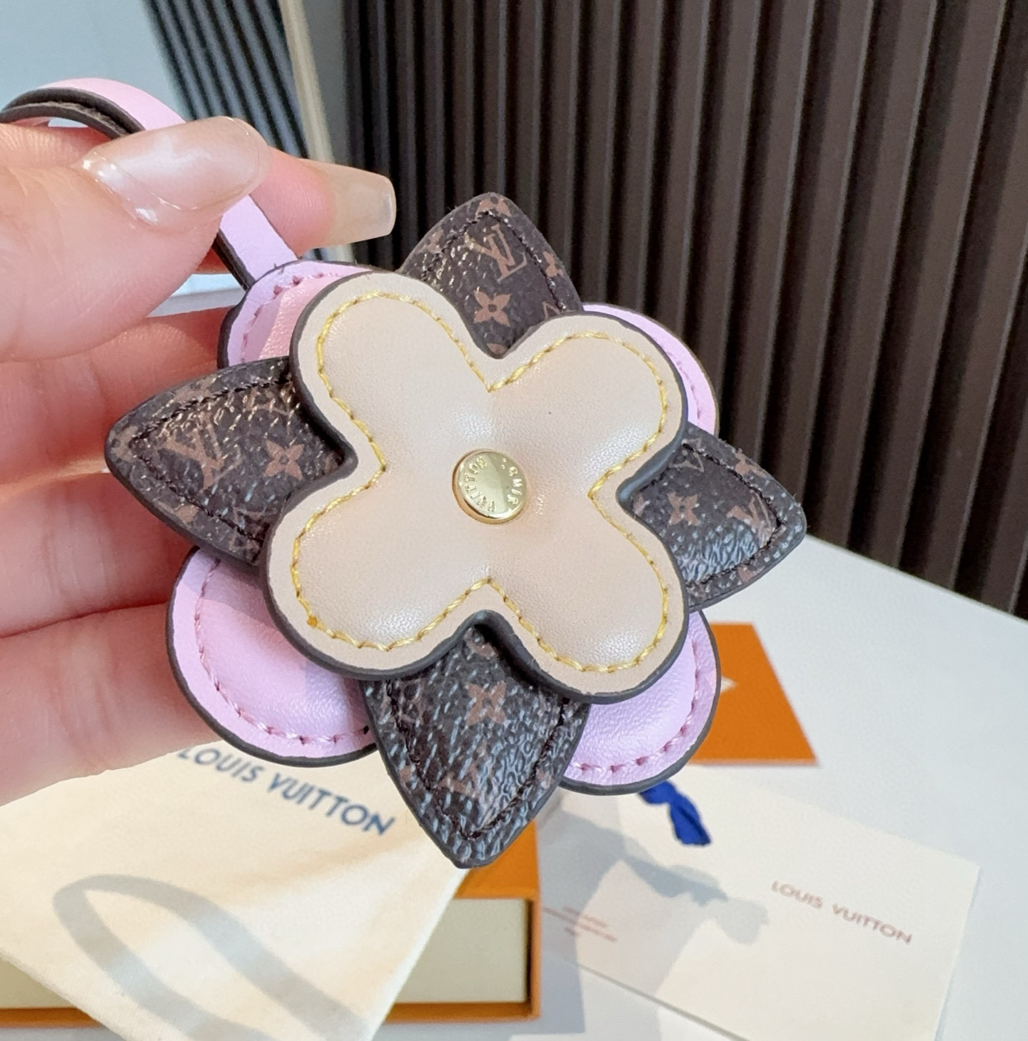  🆕新品M02136 ☀️Louis Vuitton 路易威登lv小花 花卉 MY MONOGRAM L