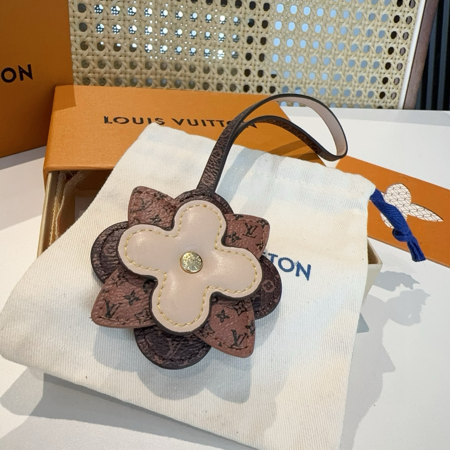  🆕新品M02136 ☀️Louis Vuitton 路易威登lv小花 花卉 MY MONOGRAM L