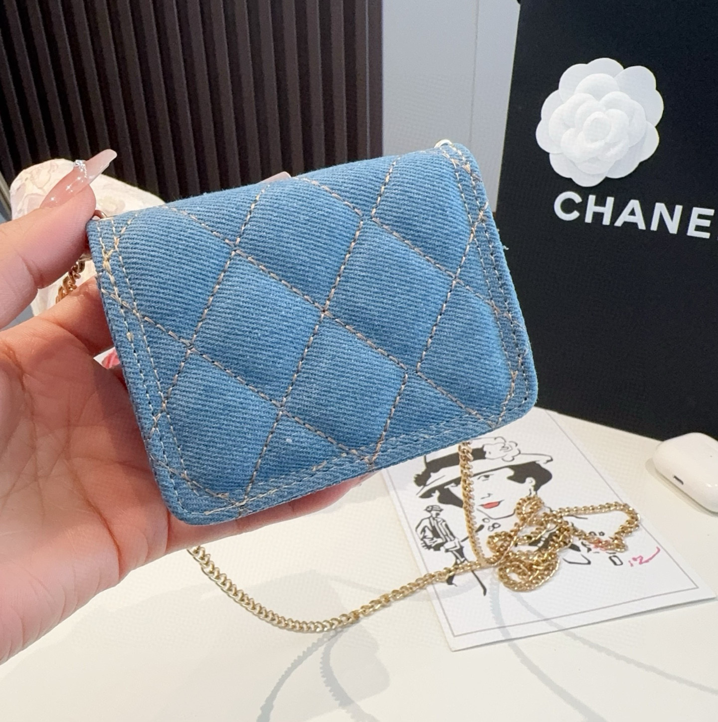 ❤️香奈儿CHANEL官网新款mini斜挎包包 零钱包👛搭配链条 可拆卸❤️可放耳机 纸巾 口红💄 钥匙