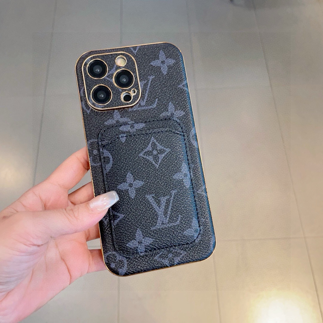 💗lv经典老花卡包手机壳  电镀包边贴皮，二合一全包新材料，手感舒适！
iPhone16系列更新 
型号
