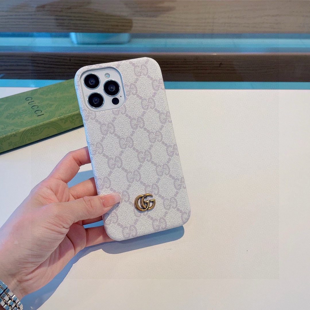 ❤️古驰Gucci经典老花壳,金属标油边手机壳,官网同步发售
iPhone16系列更新
iPhone1