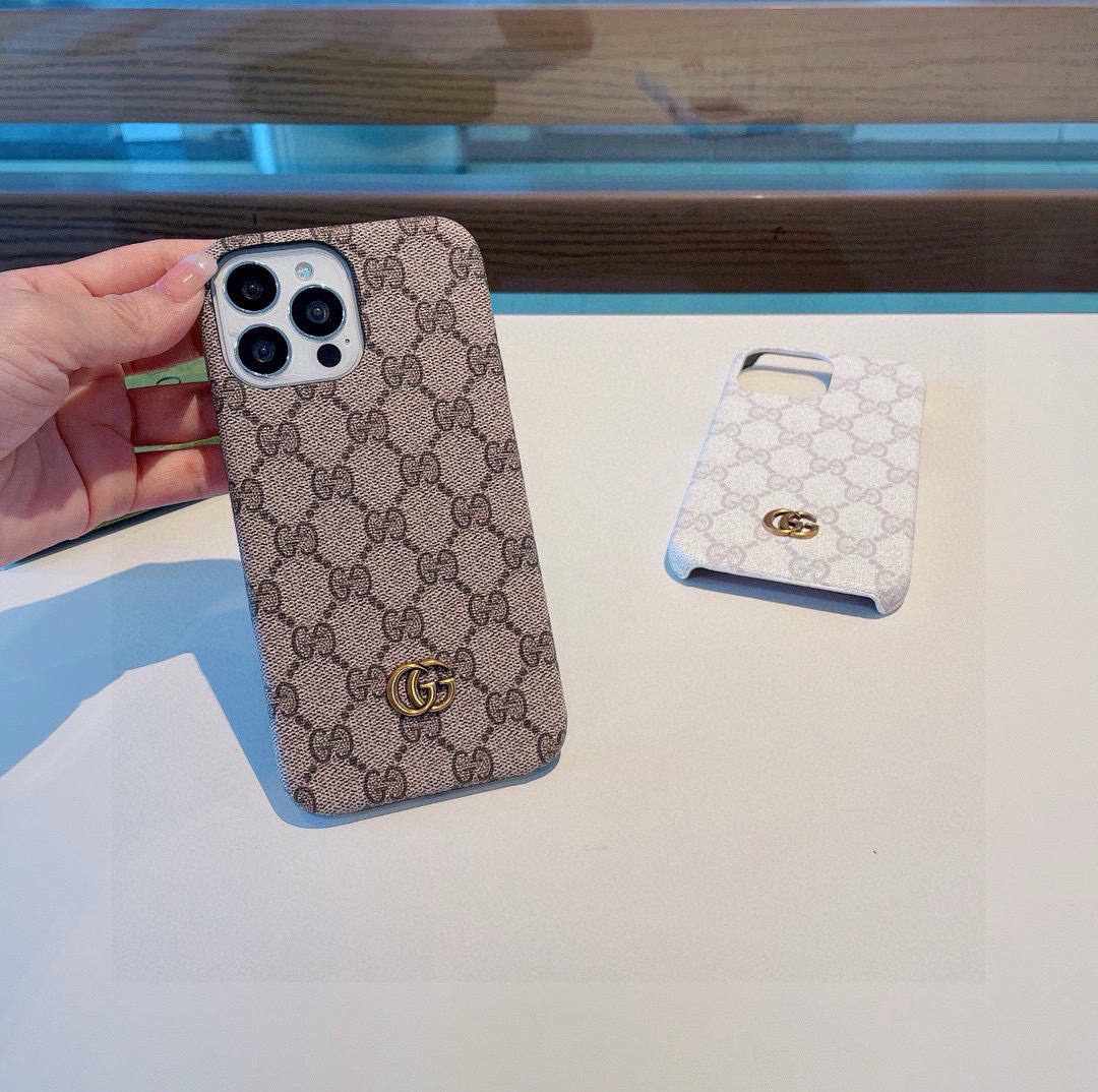 ❤️古驰Gucci经典老花壳,金属标油边手机壳,官网同步发售
iPhone16系列更新
iPhone1