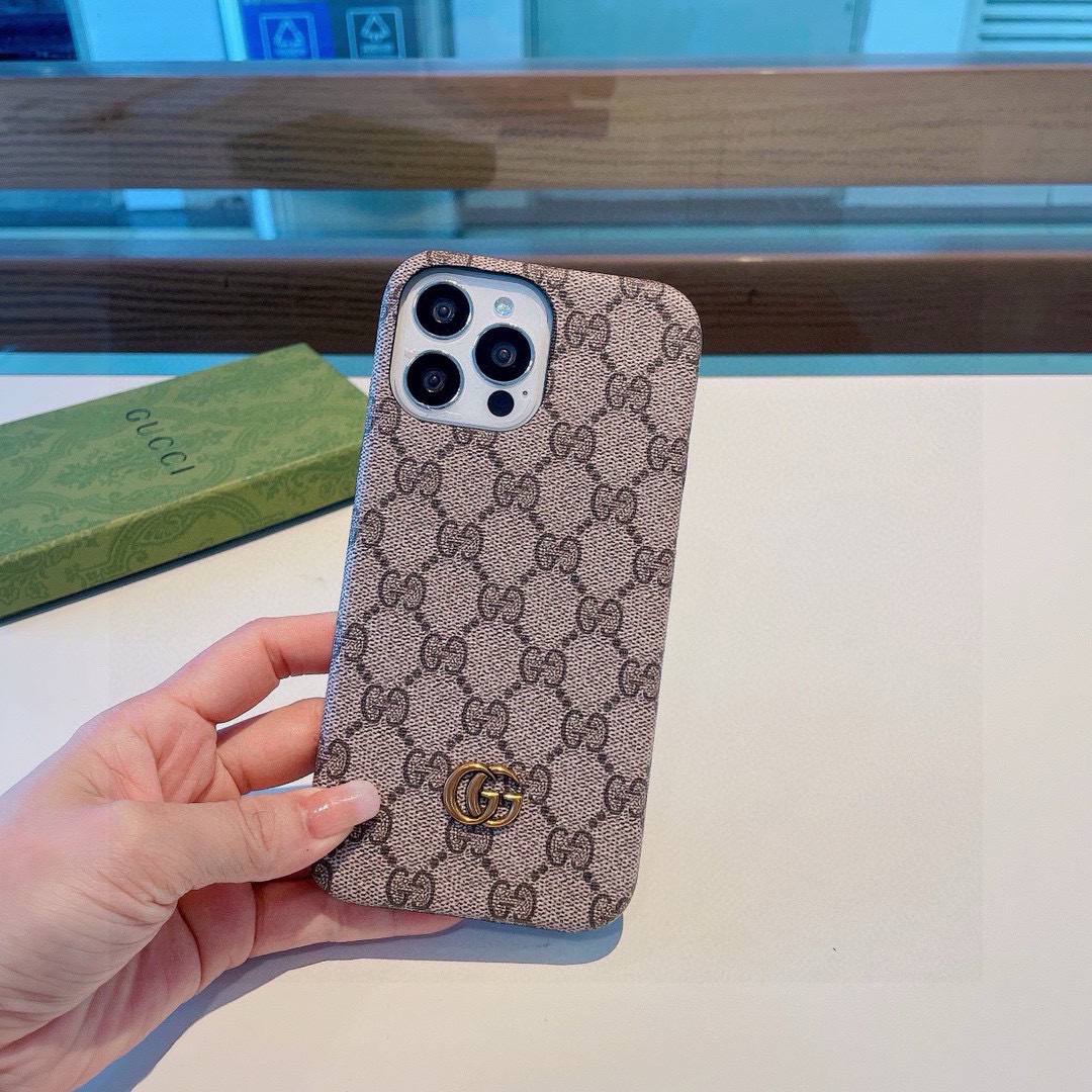 ❤️古驰Gucci经典老花壳,金属标油边手机壳,官网同步发售
iPhone16系列更新
iPhone1