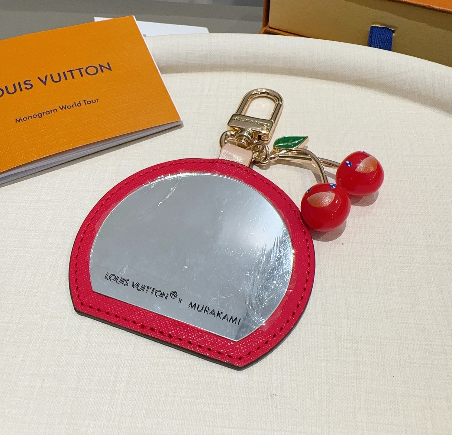  Louis Vuitton 路易威登LV x TM CERISE LV MINI MIRROR 樱桃🍒