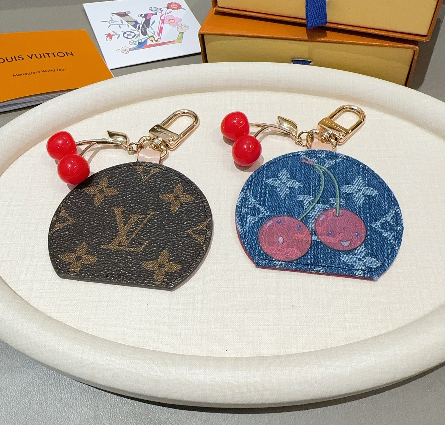  Louis Vuitton 路易威登LV x TM CERISE LV MINI MIRROR 樱桃🍒