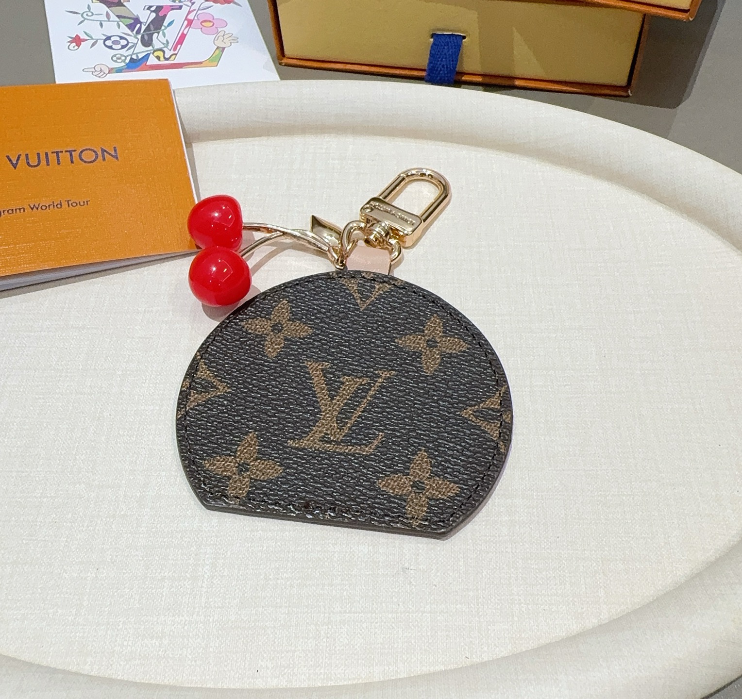  Louis Vuitton 路易威登LV x TM CERISE LV MINI MIRROR 樱桃🍒