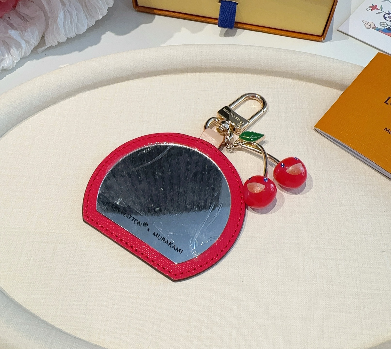  Louis Vuitton 路易威登LV x TM CERISE LV MINI MIRROR 樱桃🍒