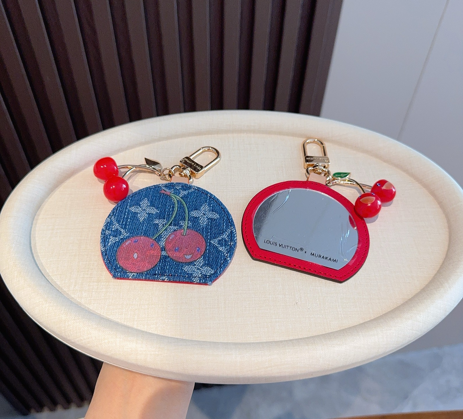  Louis Vuitton 路易威登LV x TM CERISE LV MINI MIRROR 樱桃🍒