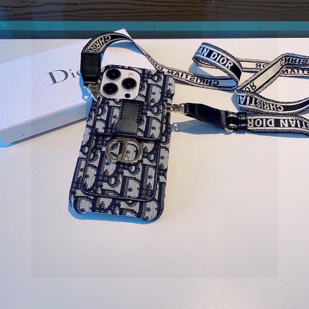  ✨Dior蒙田系列卡包手机壳，刺绣织带肩带🔮
型号：为了不出现报错型号，请打开本机查看手机设置显示的型