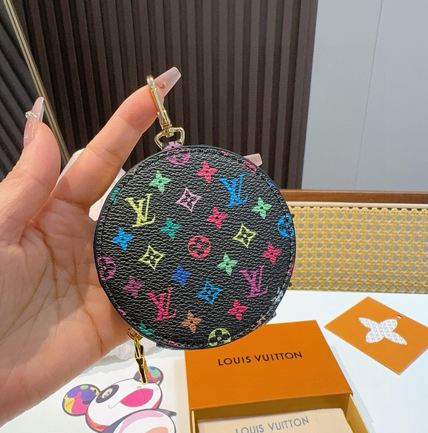  🔥Louis Vuitton老花包包挂饰、小零钱包。Lv包饰挂件钥匙扣、独家原单货，标志性老花超级百搭