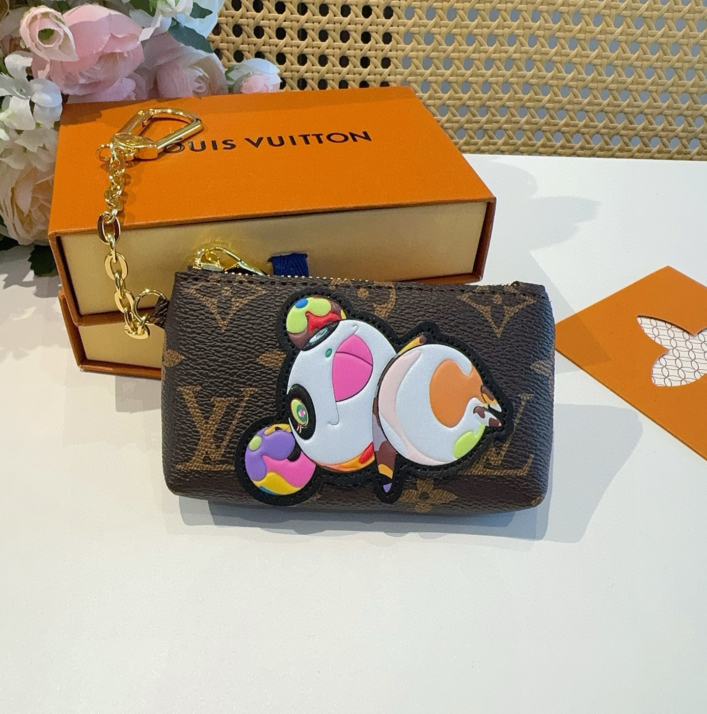  LV村上隆合作款熊猫零钱包卡包 挂饰☀️Louis Vuitton 路易威登lv钥匙扣钥匙包卡包PU材