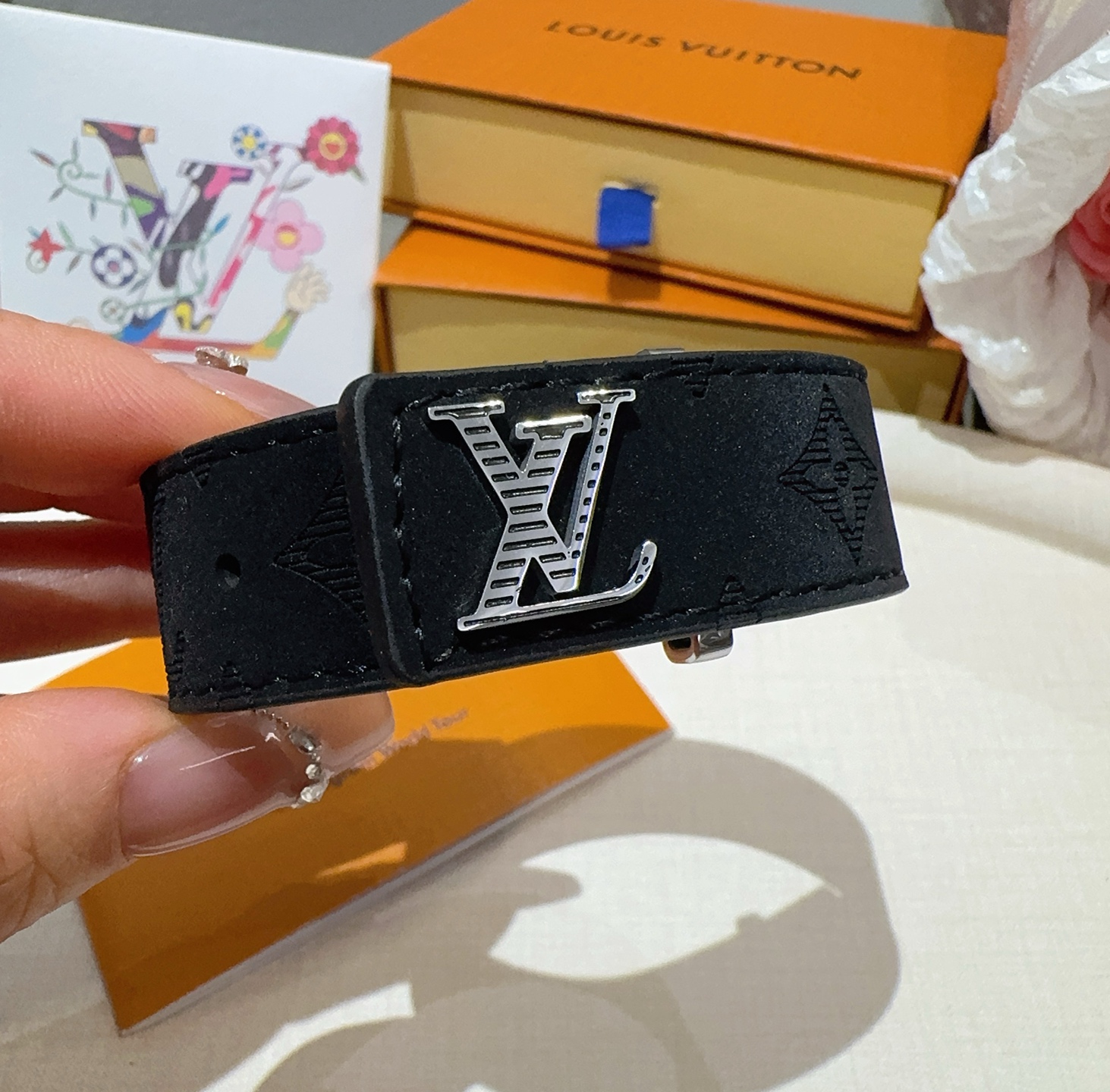  🔥LV皮绳手环手镯市场最好版本 LV老花皮绳手链●专柜一致黄铜材质  火爆款出货 设计独特 复古前卫 