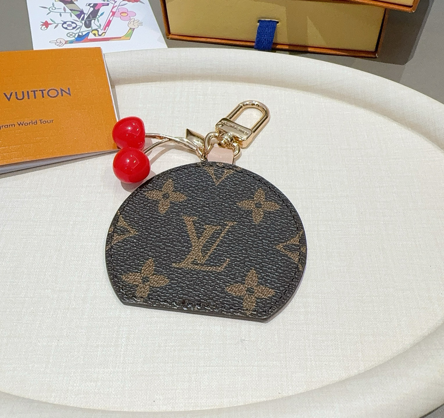  Louis Vuitton 路易威登LV x TM CERISE LV MINI MIRROR 樱桃🍒