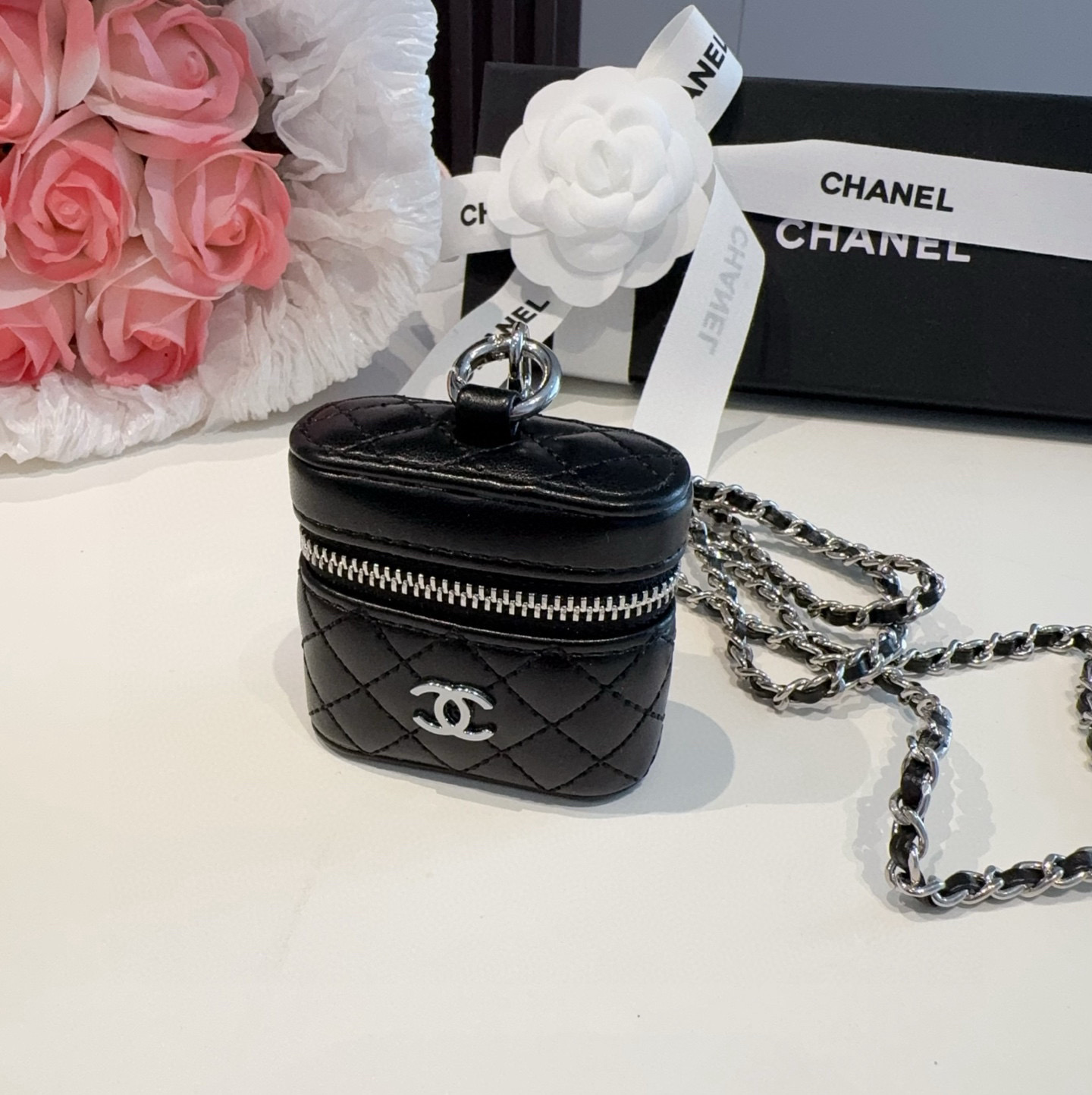 ❤️香奈儿CHANEL mini斜挎包包 通用耳机包💥官网11耳机包 
时尚迷你包包，链条⛓️挂绳可拆卸
