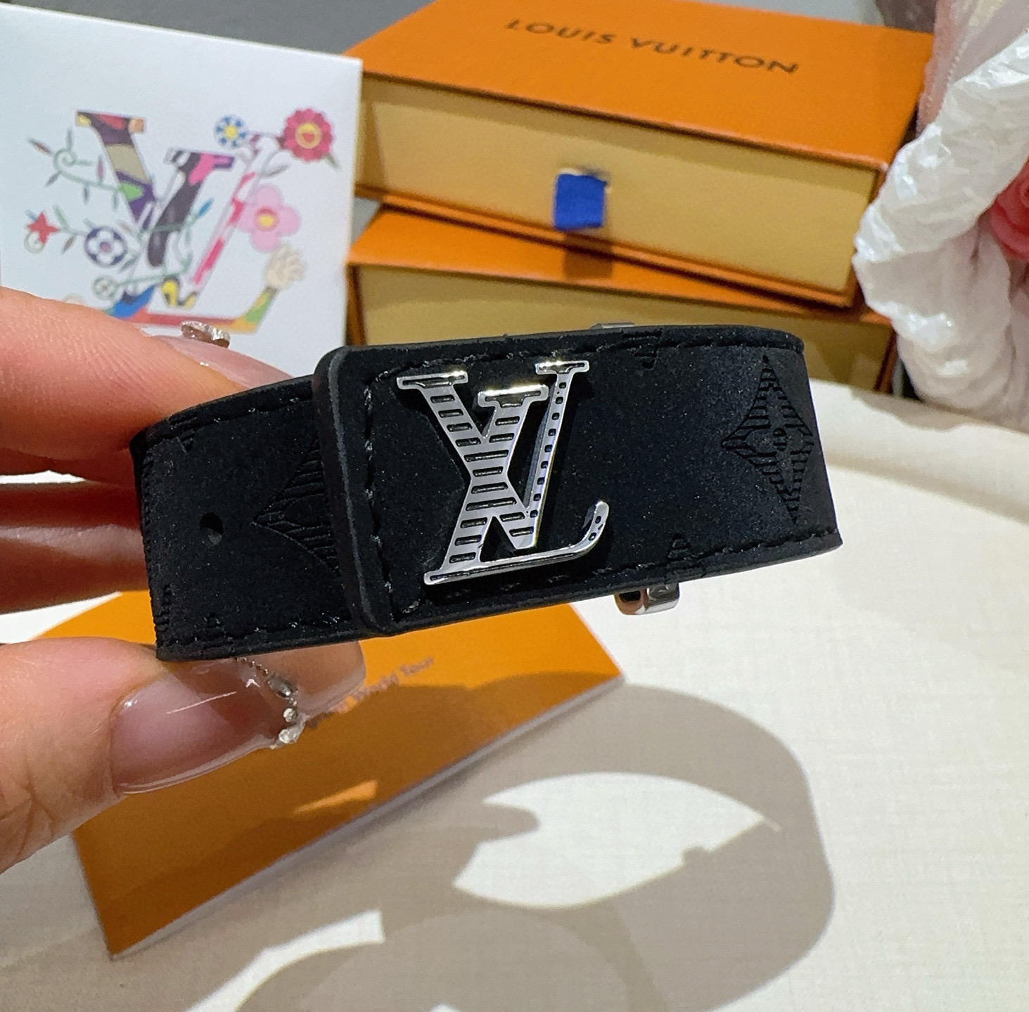  🔥LV皮绳手环手镯市场最好版本 LV老花皮绳手链●专柜一致黄铜材质  火爆款出货 设计独特 复古前卫 
