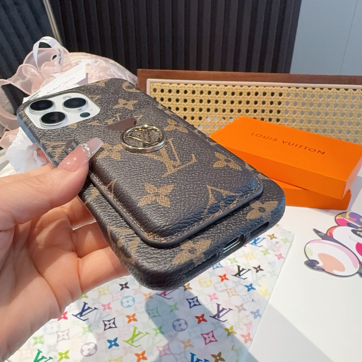 Louis Vuitton iPhone 14/15 Pro Max Case - Classic Monogram Card Holder 9 i1757854131043 543 0 7