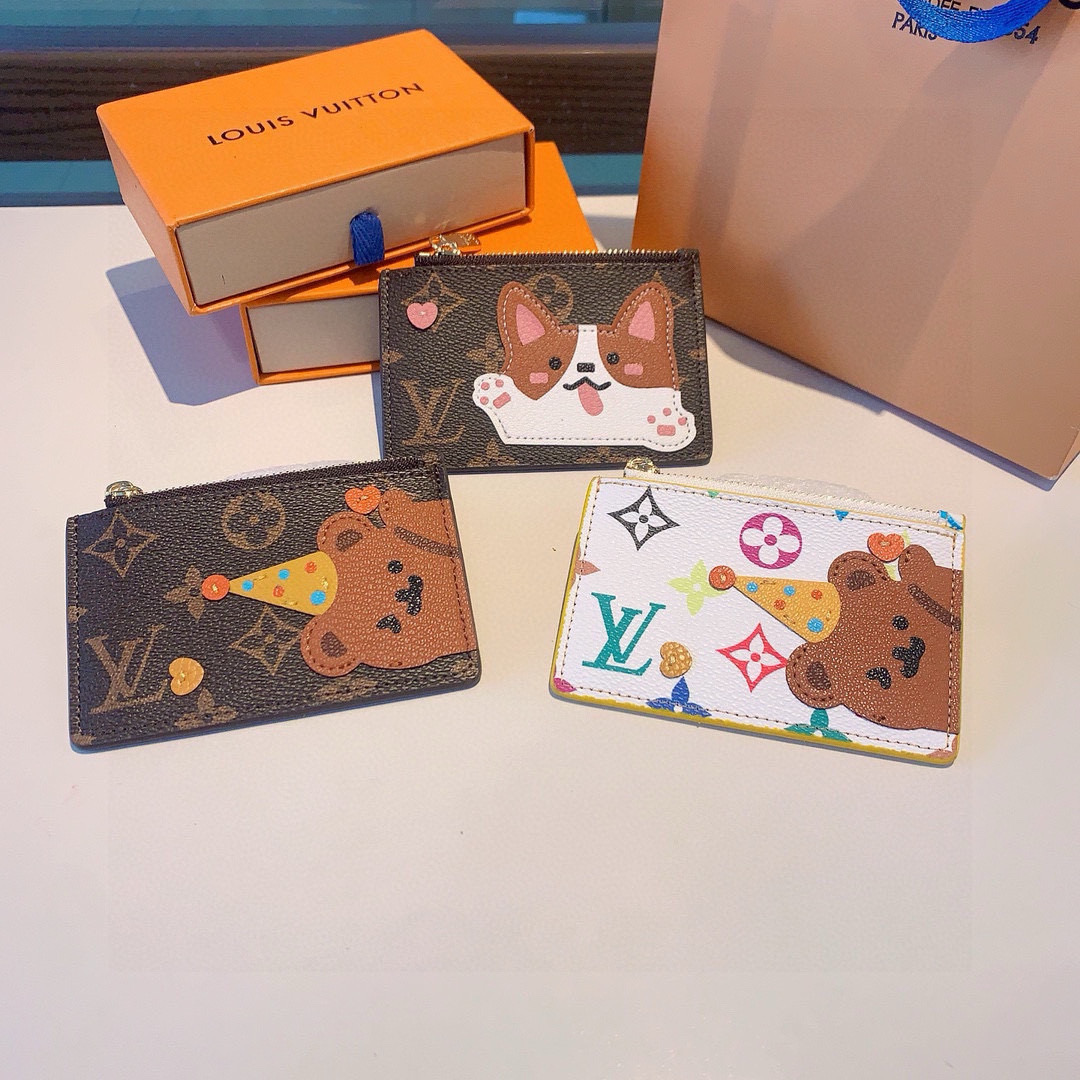 。独家新品LV卡通老花卡包，经典老花零钱包，圣诞熊🐻 小柴犬、米妮乔巴唐老鸭卡包零钱包两用，超纤材质 五