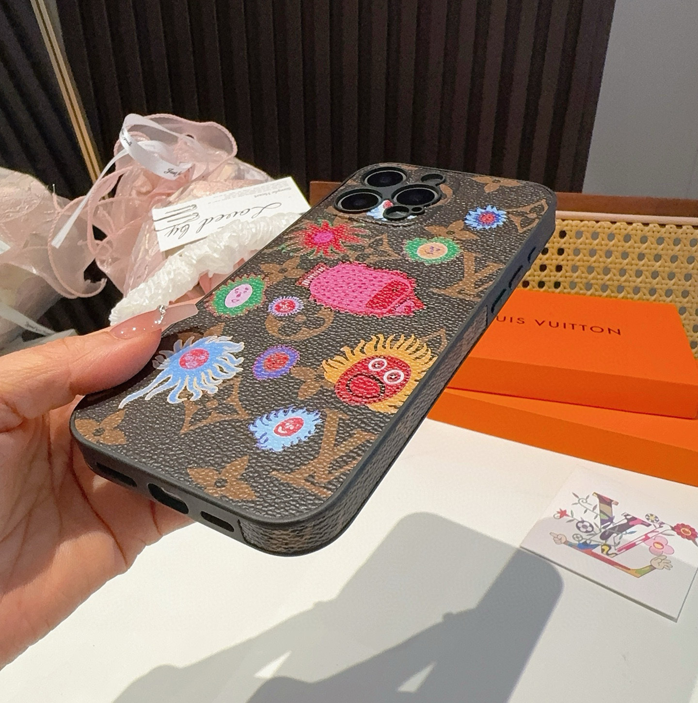 。Lv草见弥生系列 精孔全包手机壳 Lv全包围边皮质手机壳型号:为了不出现报错型号,请打开本机查看手机设