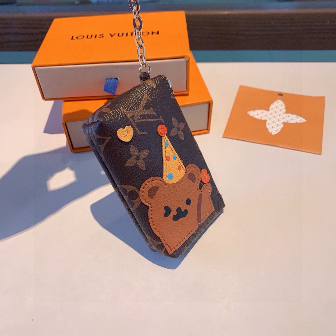 🔥独家新品LV卡通老花零钱包包，经典老花耳机包，包包挂饰，圣诞熊🐻 小柴犬、狮子🦁️零钱包 超纤材质 五