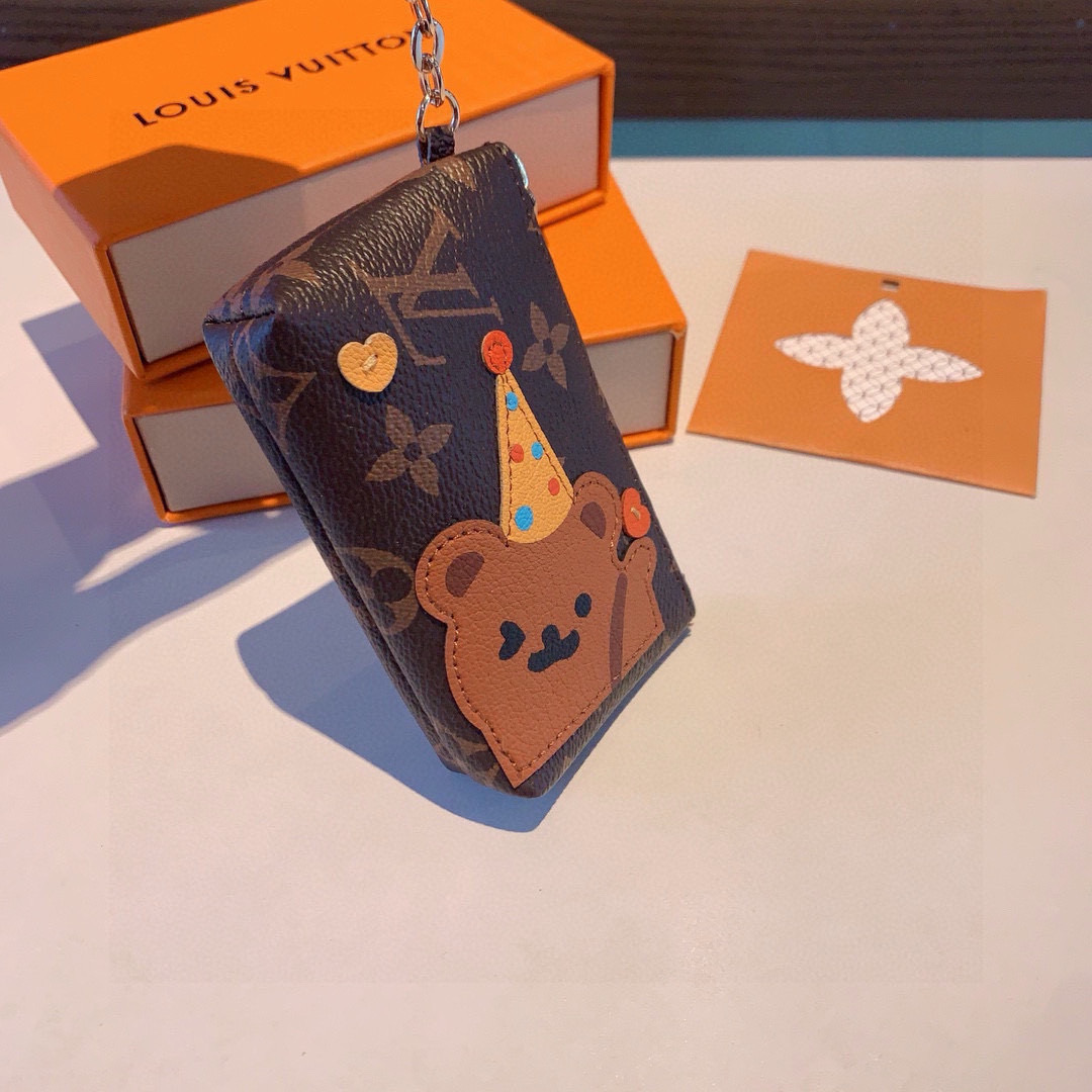 🔥独家新品LV卡通老花零钱包包，经典老花耳机包，包包挂饰，圣诞熊🐻 小柴犬、狮子🦁️零钱包 超纤材质 五