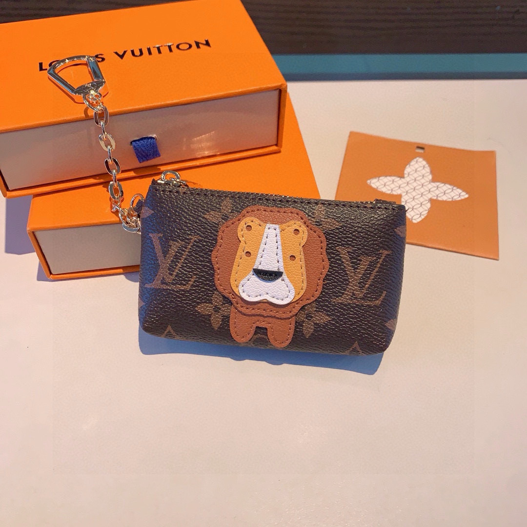 🔥独家新品LV卡通老花零钱包包，经典老花耳机包，包包挂饰，圣诞熊🐻 小柴犬、狮子🦁️零钱包 超纤材质 五