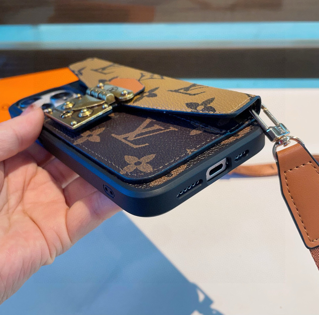 🔥LV邮差包卡包手机壳 斜挎手机壳 老花上下翻盖全包壳型号：为了不出现报错型号，请打开本机查看手机设置显