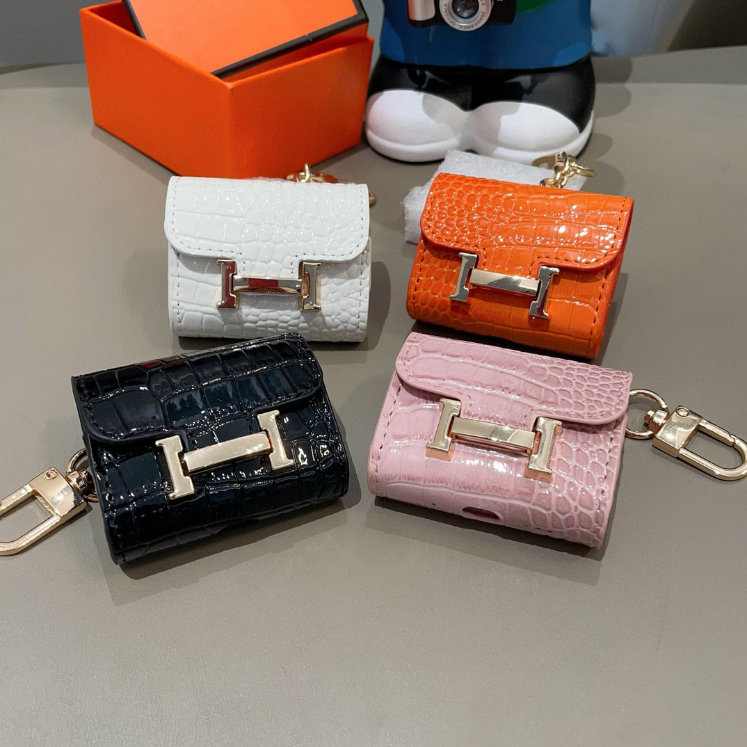 ❤️爱马仕蓝牙耳机包💥官网1:1耳机套鳄鱼皮纹（花纹随机裁剪）金属Logo 时尚迷你斜挎包包 可以当包饰