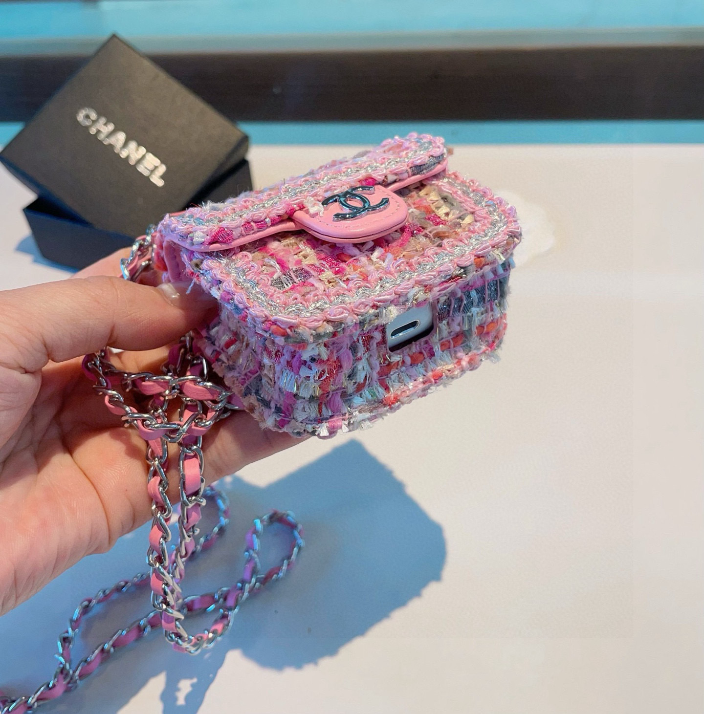 ❤️香奈儿CHANEL mini斜挎包包 粗花呢通用耳机包💥官网1:1耳机包 时尚迷你包包，配链条⛓️挂