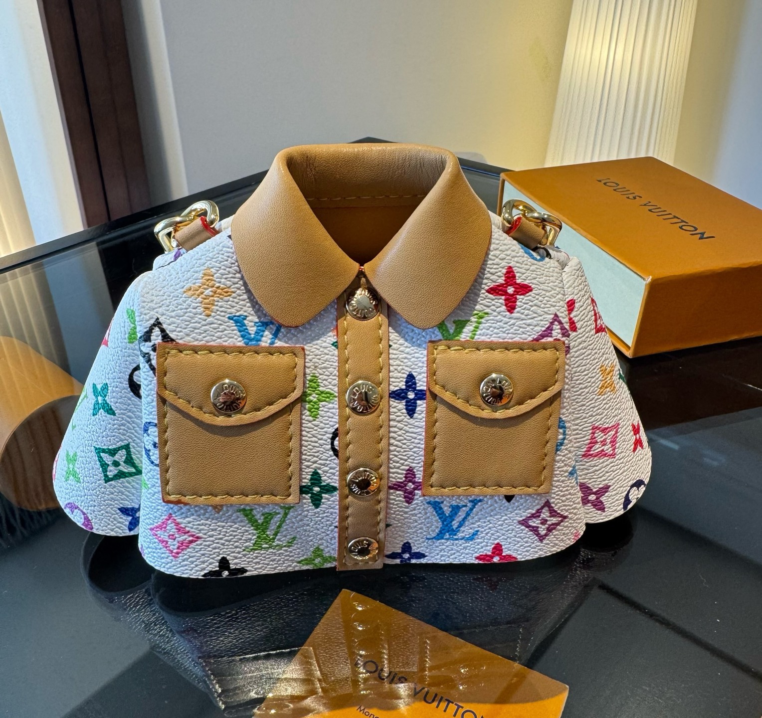 🔥LV挂件 衣服斜挎mini包包19×7×11㎝可装口红，耳机，车钥匙等