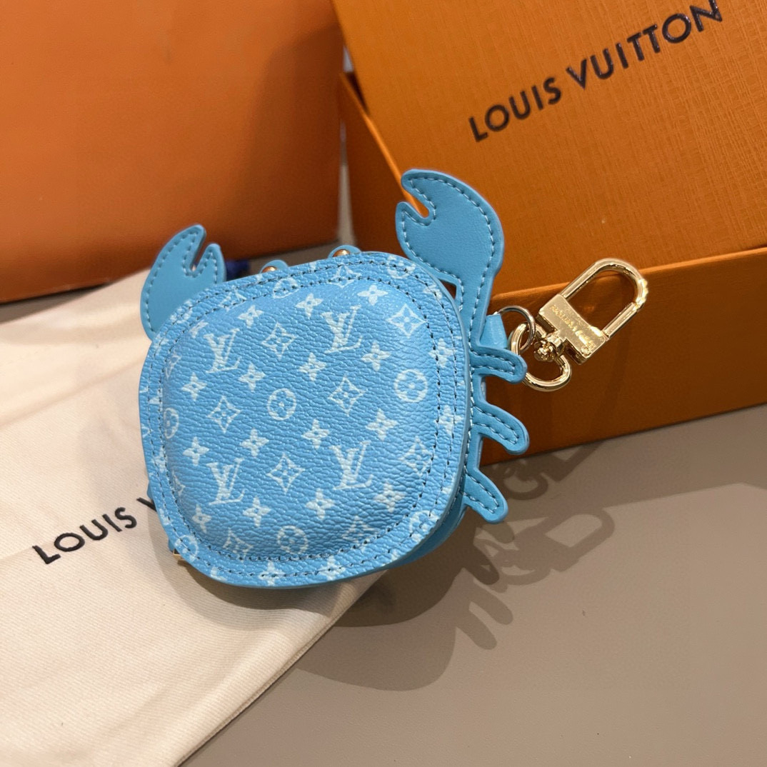 。官网新品 热卖Louis Vuitton 路易威登lv 小螃蟹耳机包钥匙扣挂件挂饰 Lv钥匙包蓝牙耳机
